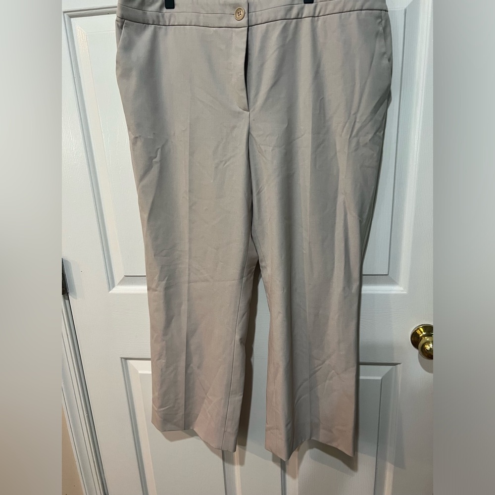 Women’s Talbots Signature boot style khaki pants - size 16